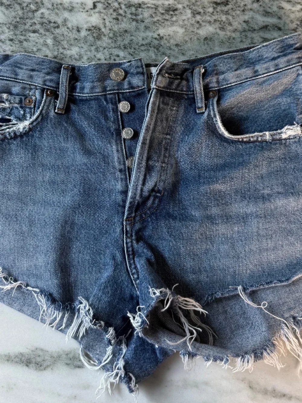 AGOLDE Parker denim shorts